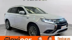 Blanco Usado 2019 Mitsubishi Outlander P-HEV Motion SUV | 19.990 € (Precio justo)