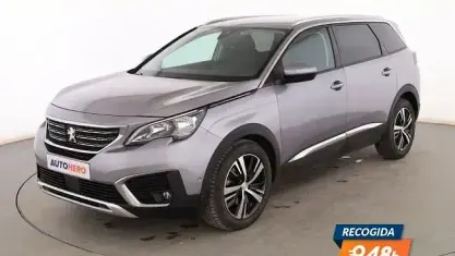 Usado Peugeot 5008 Allure 130 CV (95 kW) 2019 Gris SUV