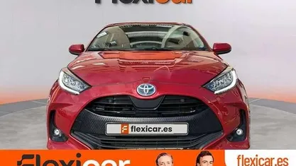 Usado 2023 Toyota Yaris Hybrid Active Utilitario | 16.990 € (Buen precio)