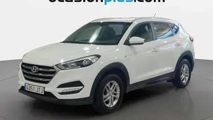 Usado Hyundai Tucson 131 CV (96 kW) 2016 Blanco SUV