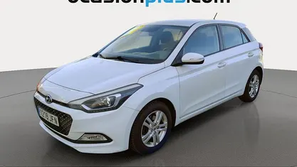 Usado Hyundai i20 90 HP (66 kW) 2015 Branco Citadino