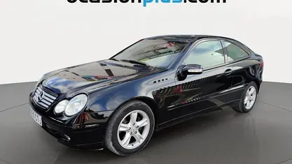 Usado 2004 Mercedes 180 Berlina | 6800 €