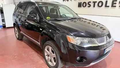 Käytetty Mitsubishi Outlander 140 HP (102 kW) 2007 Musta Katumaasturi