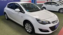 Blanco Usado 2016 Opel Astra Selective Familiar | 9500 € (Precio justo)