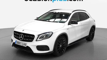 Käytetty Mercedes GLA180 AMG 122 HP (89 kW) 2020 Valkoinen Katumaasturi