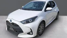 Usado 2023 Toyota Yaris Hybrid Active Berlina | 19.900 € (Precio justo)