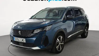 Usado Peugeot 5008 Allure 131 CV (96 kW) 2022 Azul Monovolumen