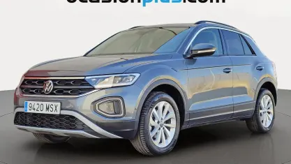 Usado VW T-Roc Life 110 CV (80 kW) 2024 Gris SUV