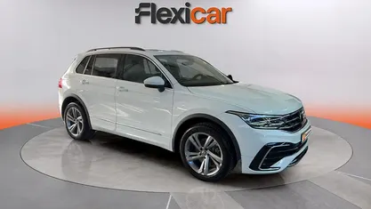 Usado VW Tiguan R-line 245 CV (180 kW) 2022 Blanco SUV
