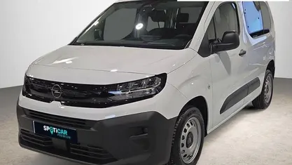 Nuevo Opel Combo Edition 100 CV (73 kW) 2025 Blanco Van