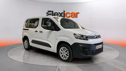 Usado Citroën Berlingo Shine 130 CV (95 kW) 2023 Monovolumen