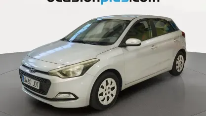 Usado Hyundai i20 84 CV (61 kW) 2015 Gris plata Utilitario