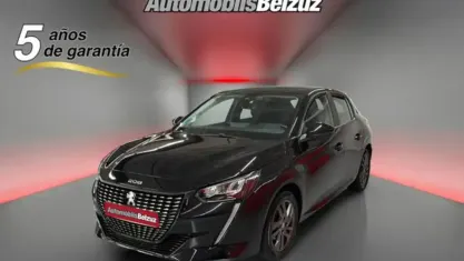 Usado Peugeot 208 Active 102 CV (75 kW) 2021 Negro Utilitario