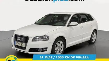 Usado Audi A3 Attraction 105 CV (77 kW) 2011 Blanco Utilitario