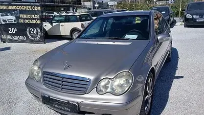 Usado Mercedes C180 Elegance 143 CV (105 kW) 2003 Beige Berlina