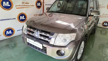 Begagnad Mitsubishi Montero Motion 200 HK (147 kW) 2012 Brun SUV