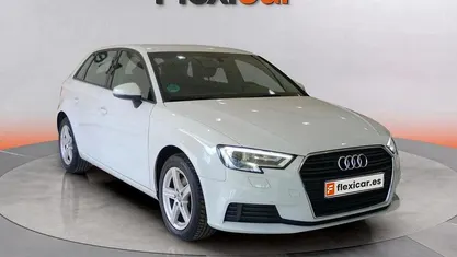 Usado Audi A3 Premium 150 CV (110 kW) 2019 Blanco Berlina