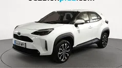 Usado 2024 Toyota Yaris Hybrid Active SUV | 23.628 € (Precio justo)