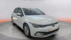 Blanco Usado 2021 VW Golf VIII Life Berlina | 18.990 € (Precio justo)