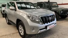 Plata Usado 2016 Toyota Land Cruiser SUV | 31.900 € (Precio justo)