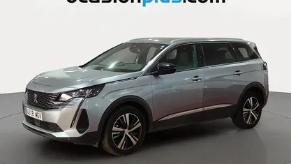 Gris Usado 2023 Peugeot 5008 Allure SUV | 18.455 € (Buen precio)