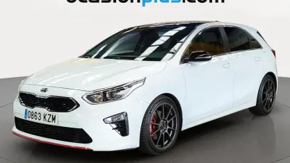 Usado Kia Ceed 140 CV (102 kW) 2019 Blanco Utilitario
