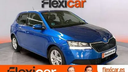 Usado Skoda Fabia Ambition 95 CV (69 kW) 2021 Azul Utilitario
