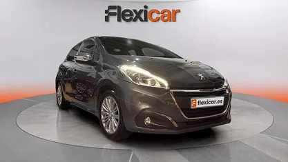 Usado Peugeot 208 Active 82 CV (60 kW) 2017 Gris Utilitario