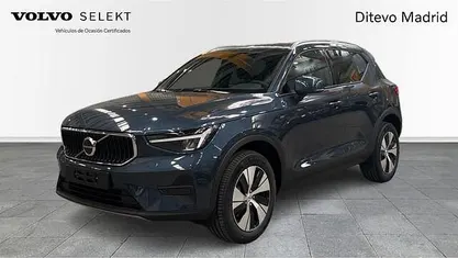Usado 2025 Volvo XC40 Core SUV | 37.700 € (Precio justo)
