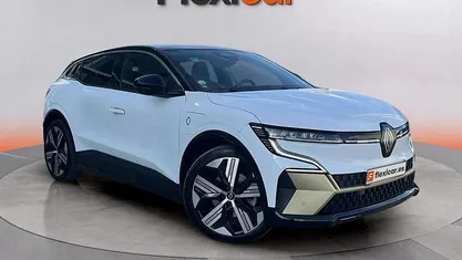 Blanco Usado 2023 Renault Megane E-Tech Techno Berlina | 21.490 € (Precio justo)