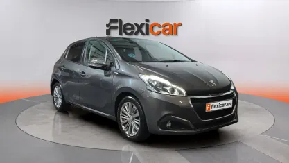 Usado Peugeot 208 Active 82 CV (60 kW) 2018 Gris Utilitario