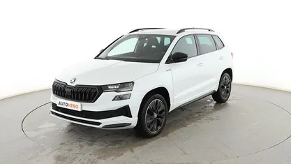 Usado Skoda Karoq SportLine 150 HP (110 kW) 2022 Branco SUV