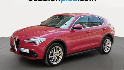 Usado Alfa Romeo Stelvio Executive 210 CV (154 kW) 2019 Rojo SUV