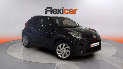 Usado Toyota Aygo X 72 CV (52 kW) 2024 Negro SUV