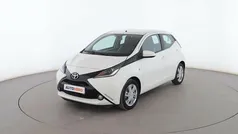 Usado 2018 Toyota Aygo X-play Utilitario | 12.599 € (Precio justo)