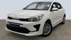 Blanco Usado 2021 Kia Rio | 13.495 € (Precio justo)