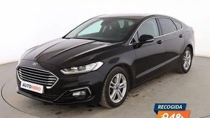 Usado Ford Mondeo Titanium 150 HP (110 kW) 2019 Preto Sedan