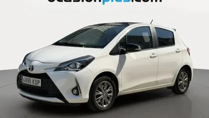 Usado Toyota Yaris Active 111 CV (81 kW) 2018 Blanco Utilitario