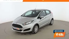 Amarillo Usado 2015 Ford Fiesta Trend Utilitario | 8099 € (Precio justo)