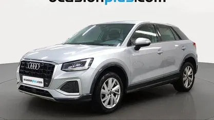 Usado Audi Q2 Advanced 150 CV (110 kW) 2023 Gris plata SUV