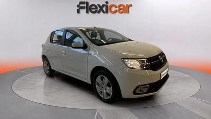 Begagnad Dacia Sandero Comfort 95 HK (69 kW) 2019 Vit Halvkombi