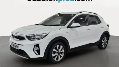 Usado Kia Stonic 101 CV (74 kW) 2024 Blanco SUV