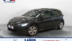 Usado 2020 VW Golf VIII Life Berlina | 16.750 € (Buen precio)