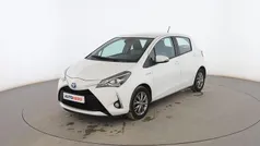 Blanco Usado 2018 Toyota Yaris Hybrid Active Utilitario | 13.499 € (Precio justo)