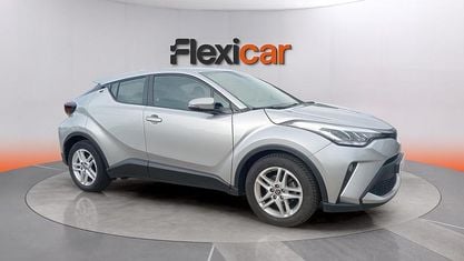 Begagnad Toyota C-HR Active 140 HK (102 kW) 2023 Grå SUV