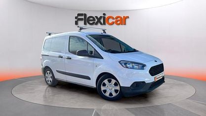 Begagnad Ford Tourneo Courier Trend 102 HK (75 kW) 2020 Vit Minibuss