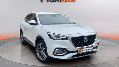 Usado 2023 MG HS Luxury SUV | 17.490 € (Precio justo)
