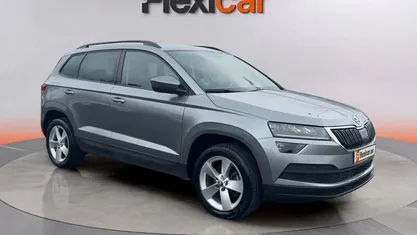 Usado Skoda Karoq Ambition 116 CV (85 kW) 2021 Gris SUV