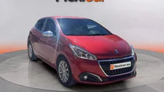 Usado 2019 Peugeot 208 Signature Sky Utilitario | 8290 € (Super precio)