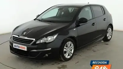 Usado Peugeot 308 Style 100 HP (73 kW) 2016 Preto Sedan